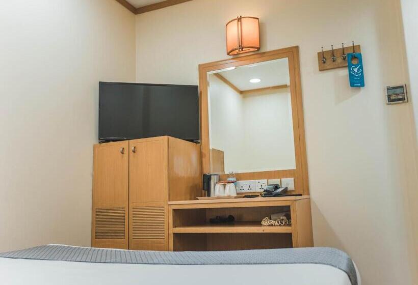 اتاق استاندارد, 81 Sakura