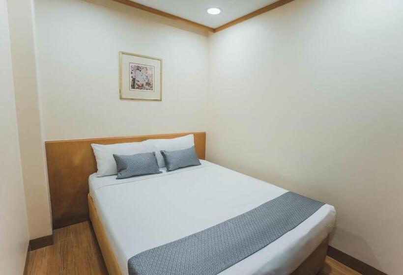 اتاق استاندارد, 81 Sakura