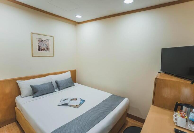 اتاق استاندارد, 81 Sakura