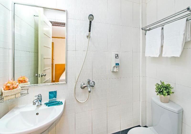 اتاق استاندارد, 81 Sakura