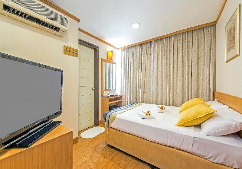 اتاق سوپریور, 81 Sakura