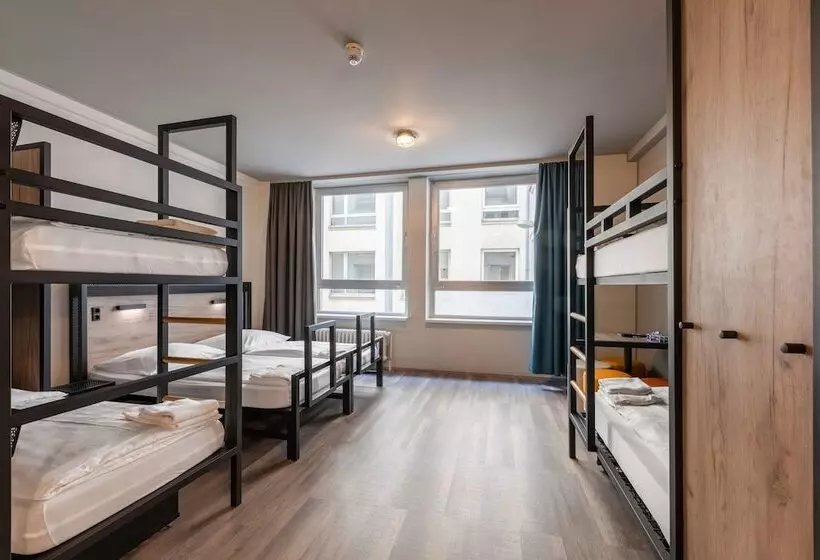 تختخواب در اتاق مشترک, a&o Hamburg City