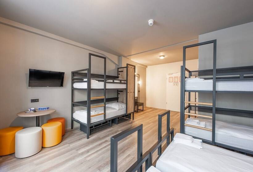 تختخواب در اتاق مشترک, a&o Hamburg City
