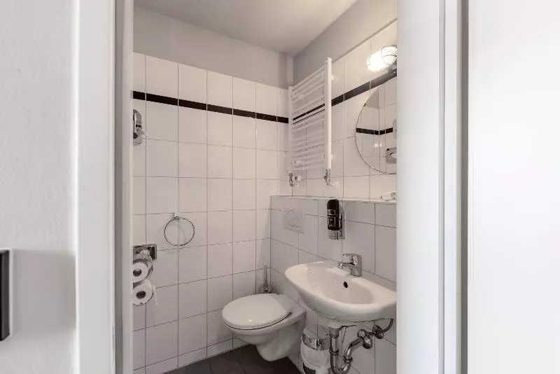 اتاق استاندارد یک نفره, a&o Hamburg City