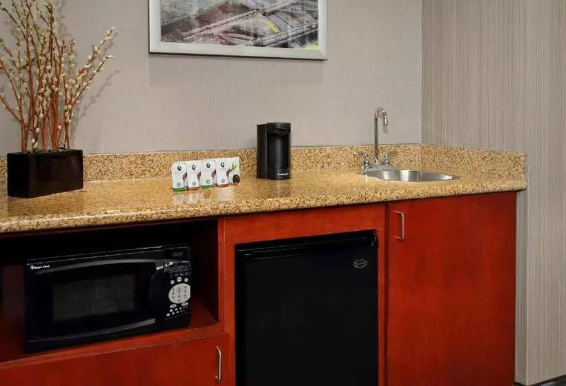 سوییت, Courtyard Atlanta Airport West