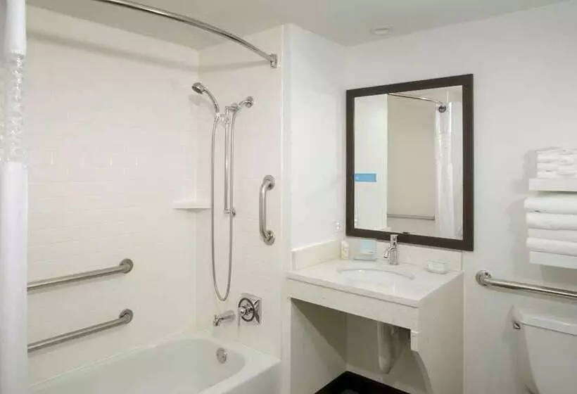 スタンダードルーム, Doubletree By Hilton Monroe Township Cranbury