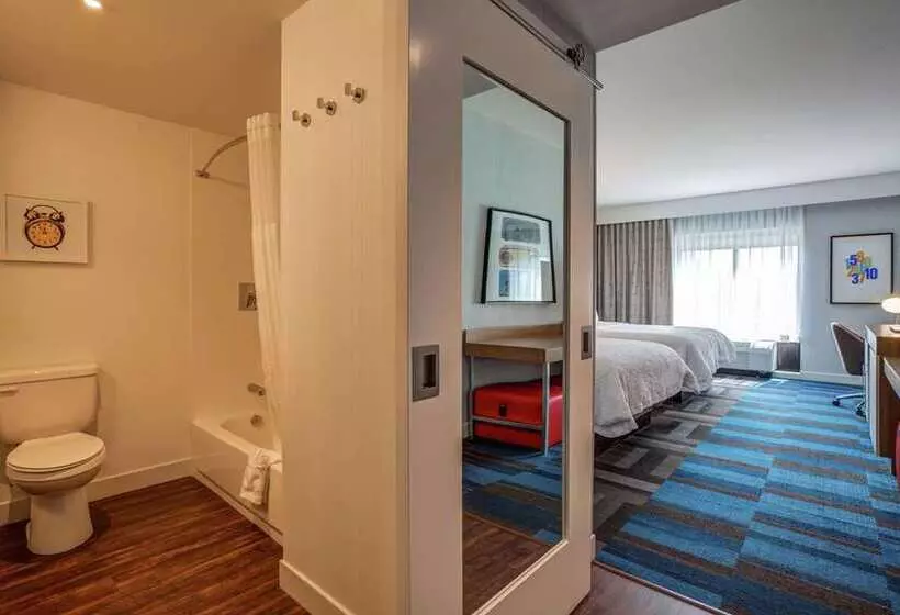 身障者適用スタンダードルーム, Doubletree By Hilton Monroe Township Cranbury