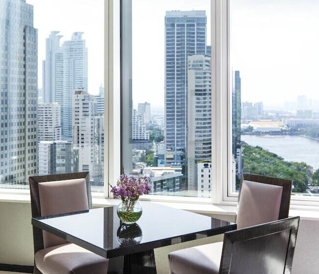 سوییت, Grande Centre Point Hotel Terminal21