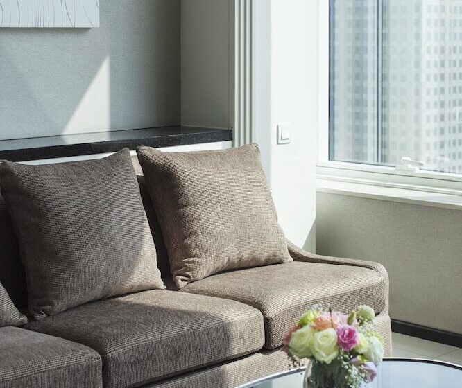 سوییت اجرایی, Grande Centre Point Hotel Terminal21