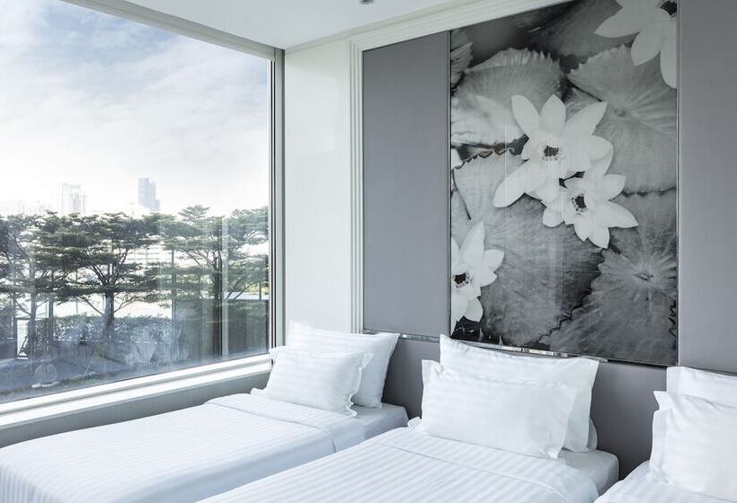 اتاق لوکس سه تخته, Grande Centre Point Hotel Terminal21