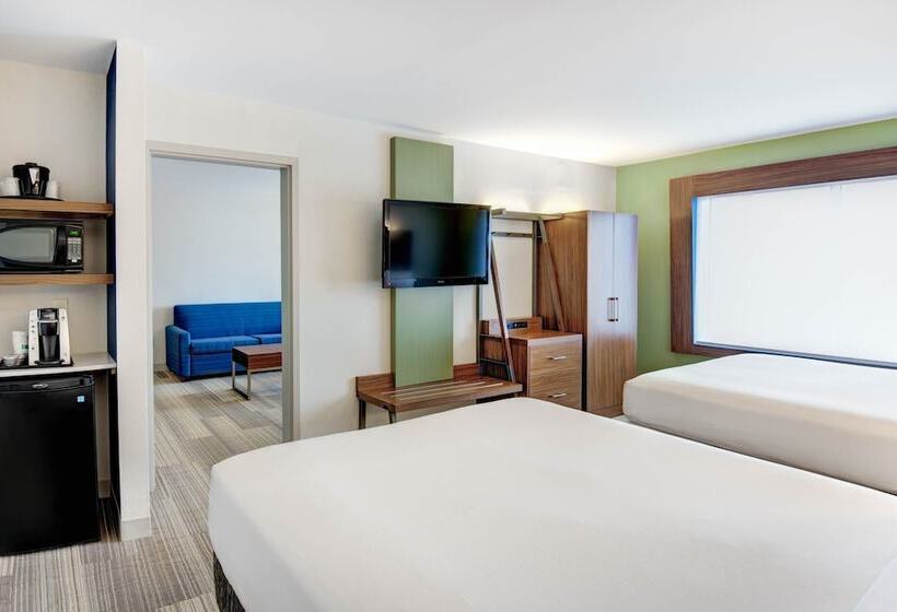 جناح, Holiday Inn Express Woodbridge, An Ihg