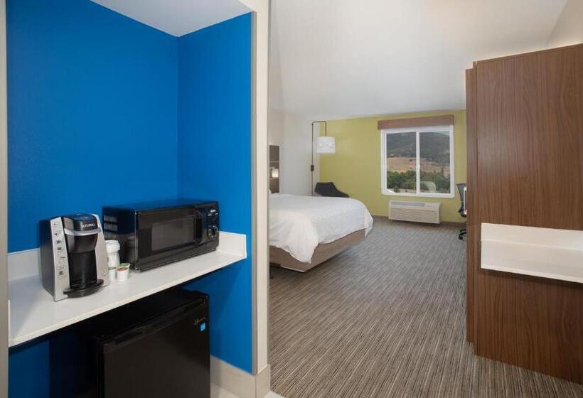 غرفة قياسية سرير كينج لذوى الإحتياجات الخاصة, Holiday Inn Express Yreka Shasta Area, An Ihg