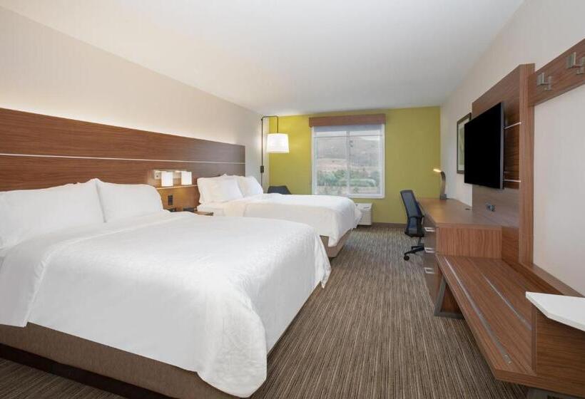 Номер Стандарт Адаптированный для Инвалидов, Holiday Inn Express Yreka Shasta Area, An Ihg