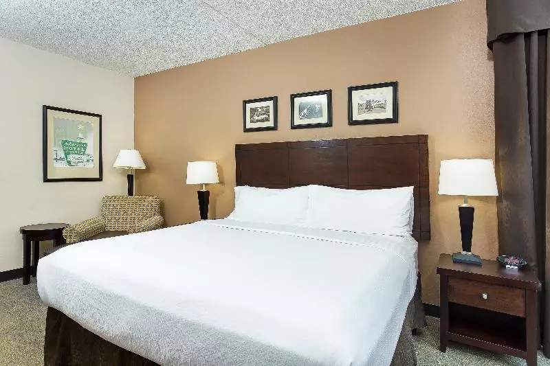 スタンダードルーム, Holiday Inn Louisville Airport Fair/expo, An Ihg