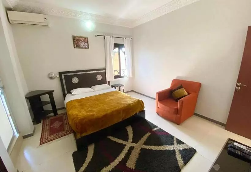 اتاق استاندارد, Narjisse