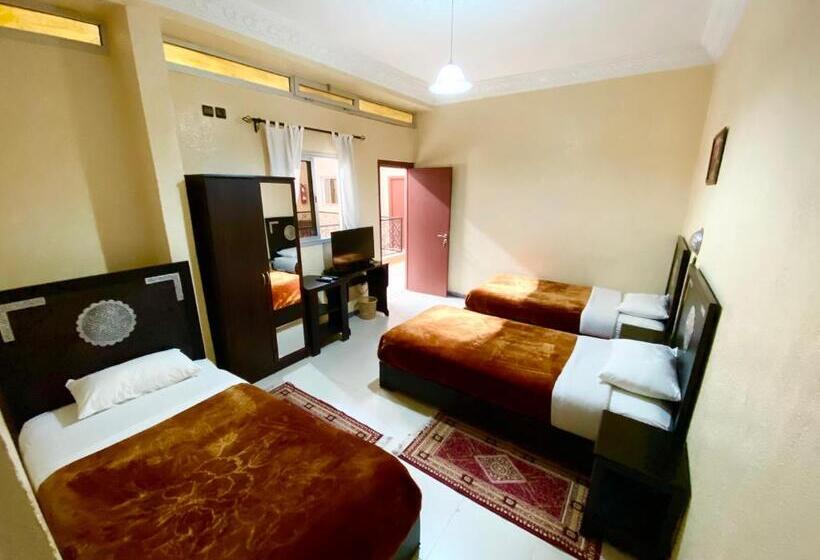 اتاق استاندارد سه نفره, Narjisse