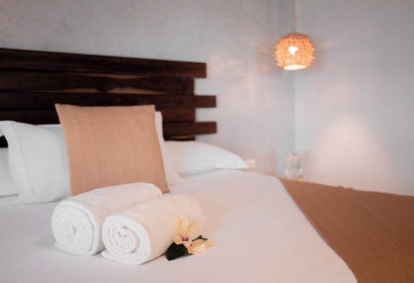 オーシャンビューのプレミアムルーム。, Petit Lafitte Beach Front Hotel & Bungalows