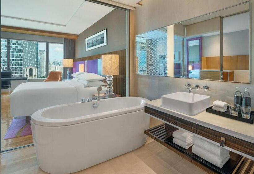 Standard Room King Size Bed