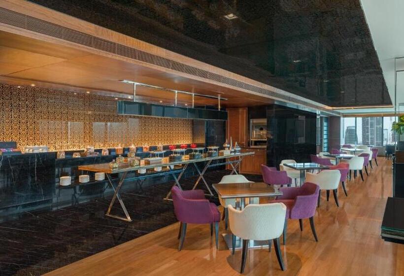 Estúdio Club, Renaissance Bangkok Ratchaprasong