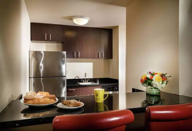سوییت, Staypineapple, The Maxwell Hotel, Seattle Center Seattle