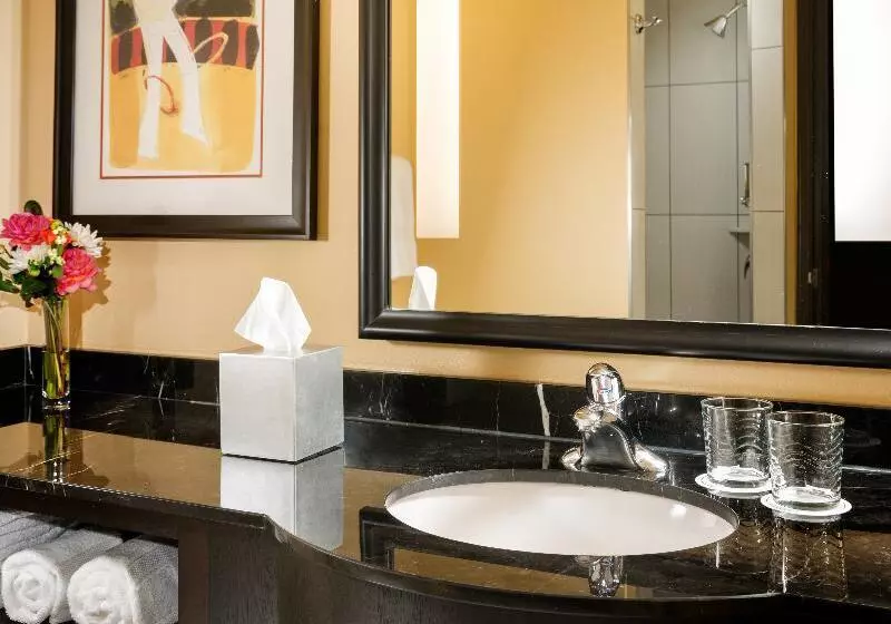 اتاق استاندارد با تخت بزرگ, Staypineapple, The Maxwell Hotel, Seattle Center Seattle