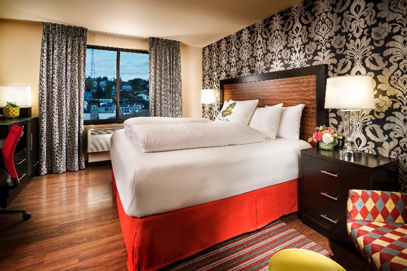 キングサイズベッドのスタンダードルーム, Staypineapple, The Maxwell Hotel, Seattle Center Seattle