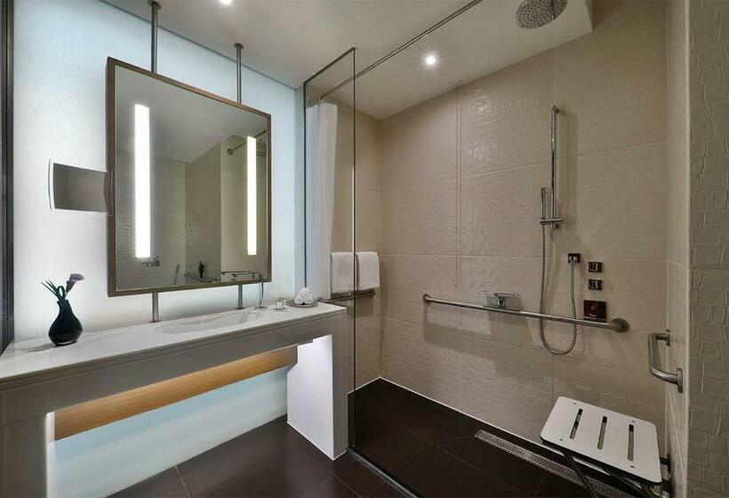 اتاق استاندارد با تخت بزرگ, W Abu Dhabi  Yas Island