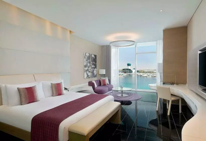 اتاق استاندارد با تخت بزرگ, W Abu Dhabi Yas Island