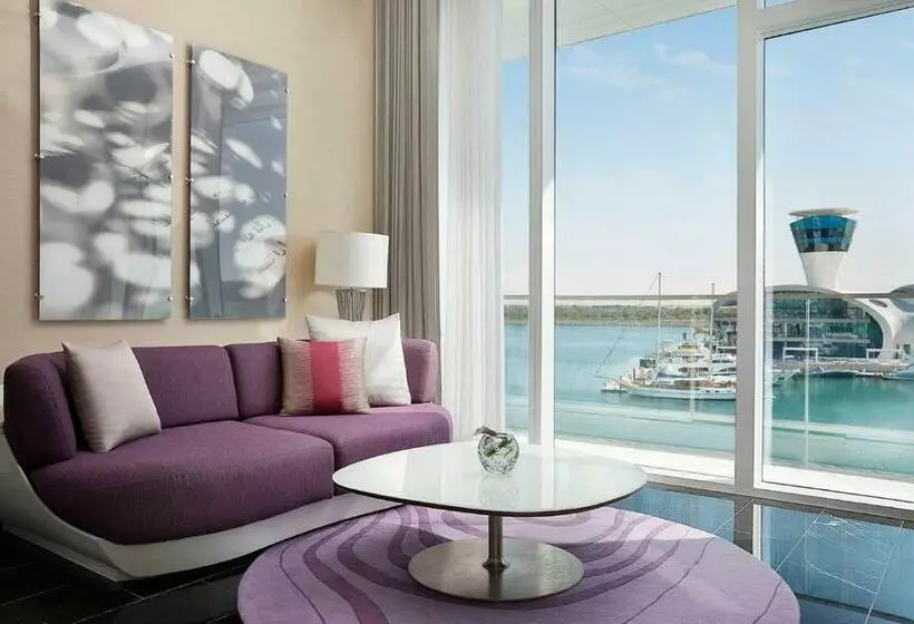 اتاق استاندارد با تخت بزرگ, W Abu Dhabi Yas Island