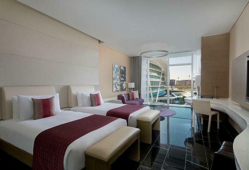 Номер Стандарт с Балконом, W Abu Dhabi  Yas Island