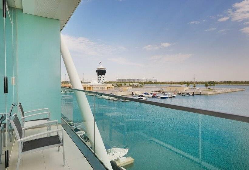 اتاق استاندارد با بالکن, W Abu Dhabi  Yas Island