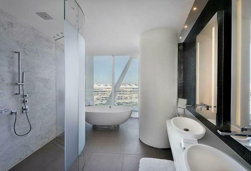 سوئیت با تخت بزرگ, W Abu Dhabi  Yas Island