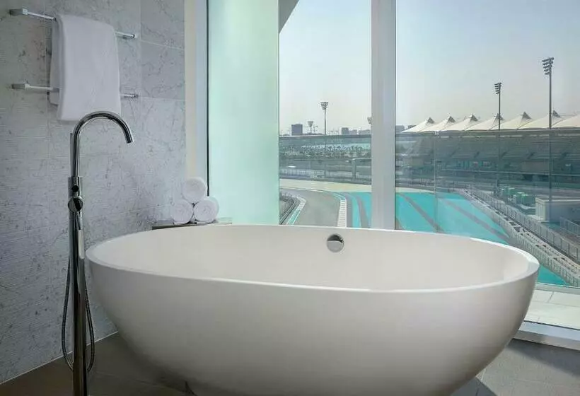 سوئیت با تخت بزرگ, W Abu Dhabi Yas Island