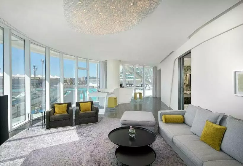 سوئیت با تخت بزرگ, W Abu Dhabi Yas Island