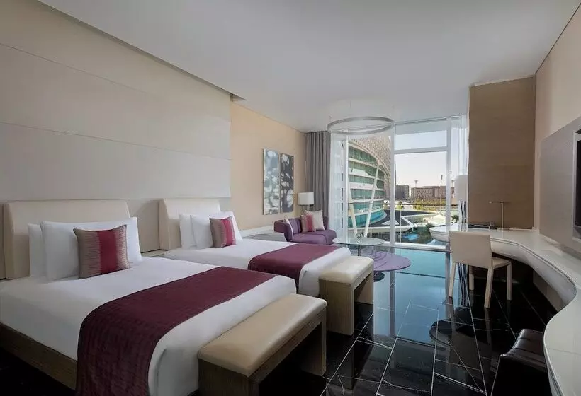 اتاق استاندارد با بالکن, W Abu Dhabi Yas Island