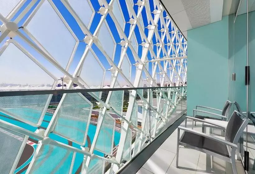 اتاق استاندارد با تخت بزرگ, W Abu Dhabi Yas Island