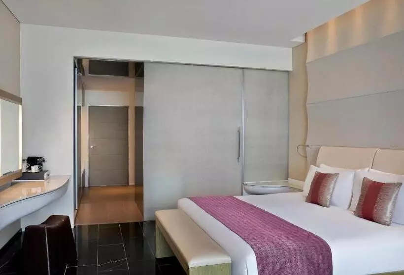 اتاق استاندارد تودرتو, W Abu Dhabi Yas Island