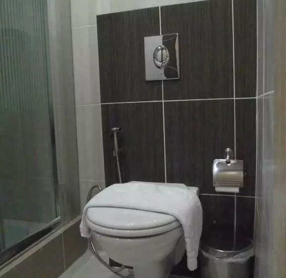 اتاق استاندارد, Crystal Suites