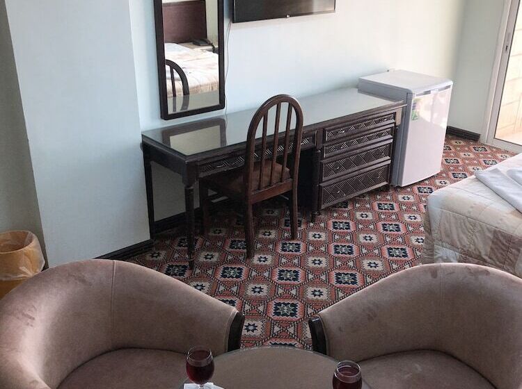 اتاق لوکس یک تخته, Dweik Hotel 2