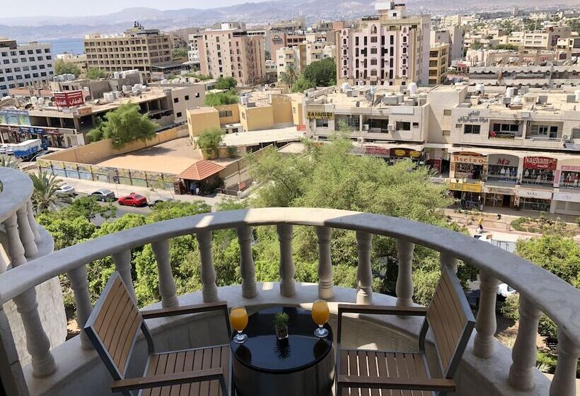 اتاق استاندارد سه تخته با بالکن, Dweik Hotel 2