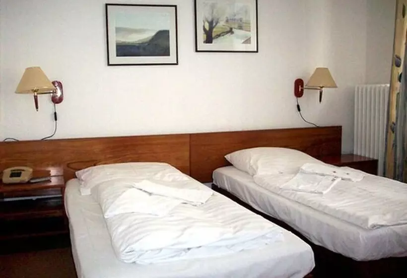 اتاق استاندارد سه نفره, Amelie Berlin West