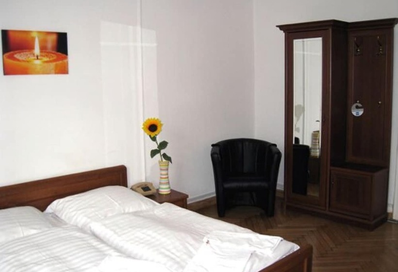 اتاق استاندارد, Amelie Berlin West