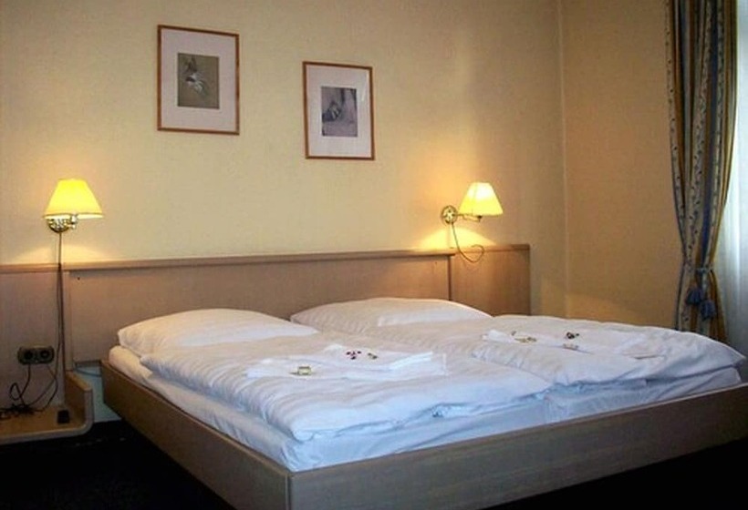 اتاق استاندارد, Amelie Berlin West