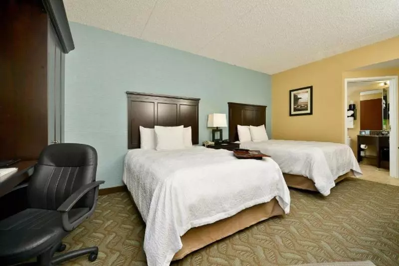 身障者適用キングサイズベッドルーム, Baymont By Wyndham Farmington
