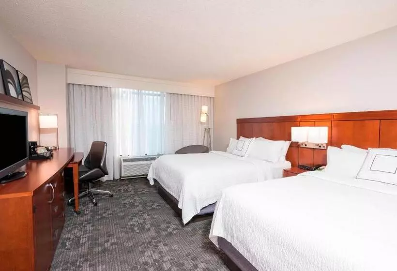 身障者適用スタンダードルーム, Courtyard Louisville Downtown