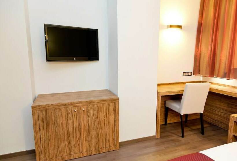 اتاق استاندارد یک نفره, Dña Monse Hotel Spa & Golf