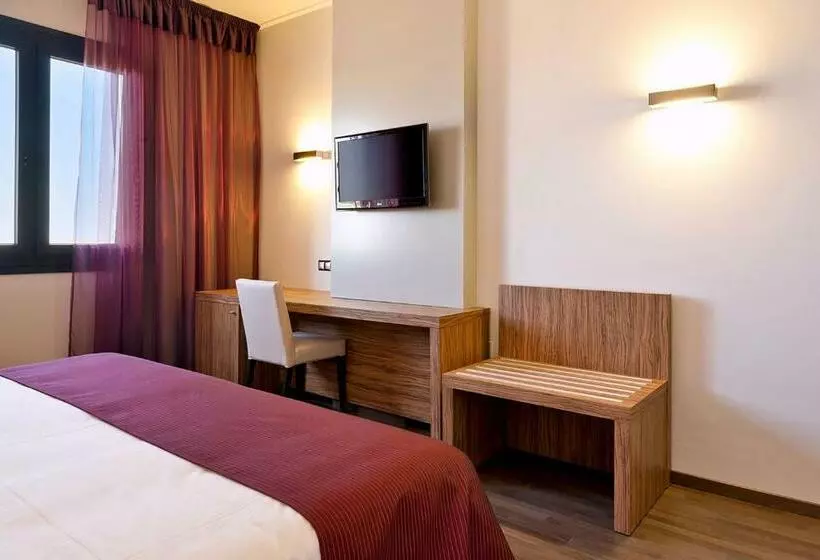 اتاق استاندارد با چشمانداز دریاچه, Dña Monse Hotel Spa & Golf
