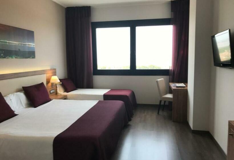 اتاق استاندارد سه نفره, Dña Monse Hotel Spa & Golf