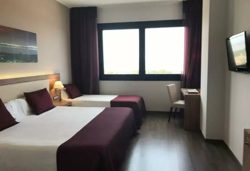 اتاق استاندارد سه نفره, Dña Monse Hotel Spa & Golf