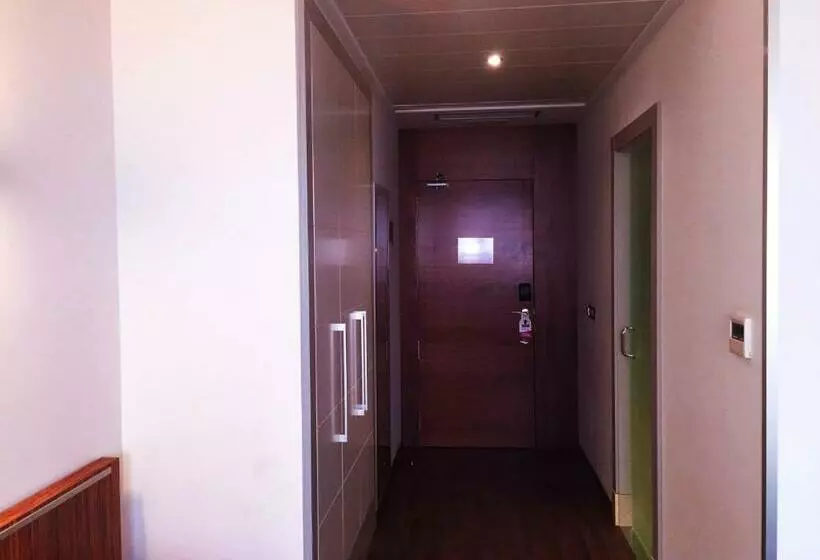 اتاق استاندارد سه نفره, Dña Monse Hotel Spa & Golf